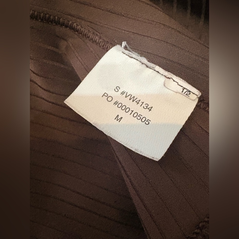 VUORI Inversion Rib Legging Size Medium - Picture 12 of 13